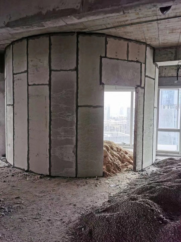 Lightweight composite wall panels