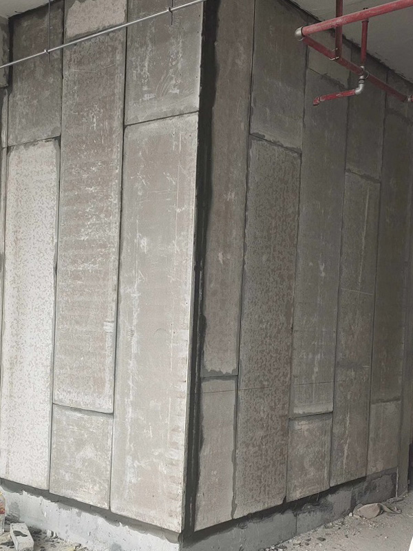 Lightweight composite wall panels